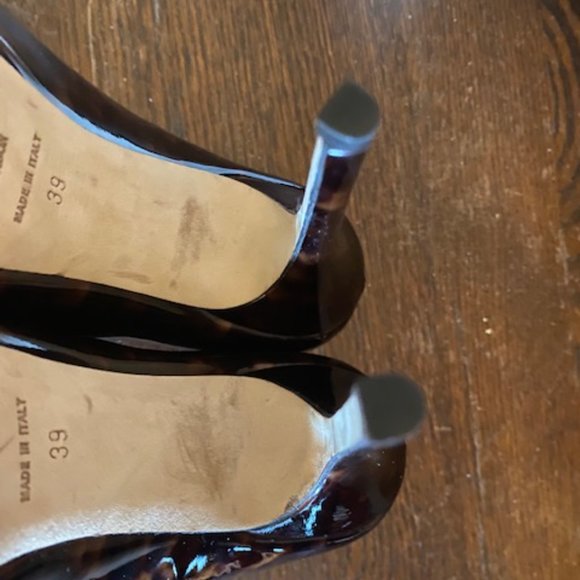 Jimmy Choo Tortoise Shell Patent Leather Pumps - Picture 7 of 9